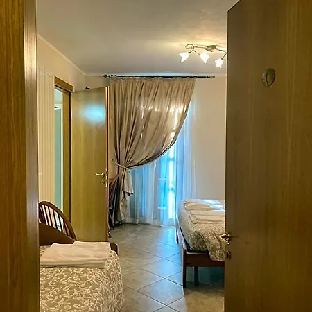 بيت ريفي La Posta Noea - *